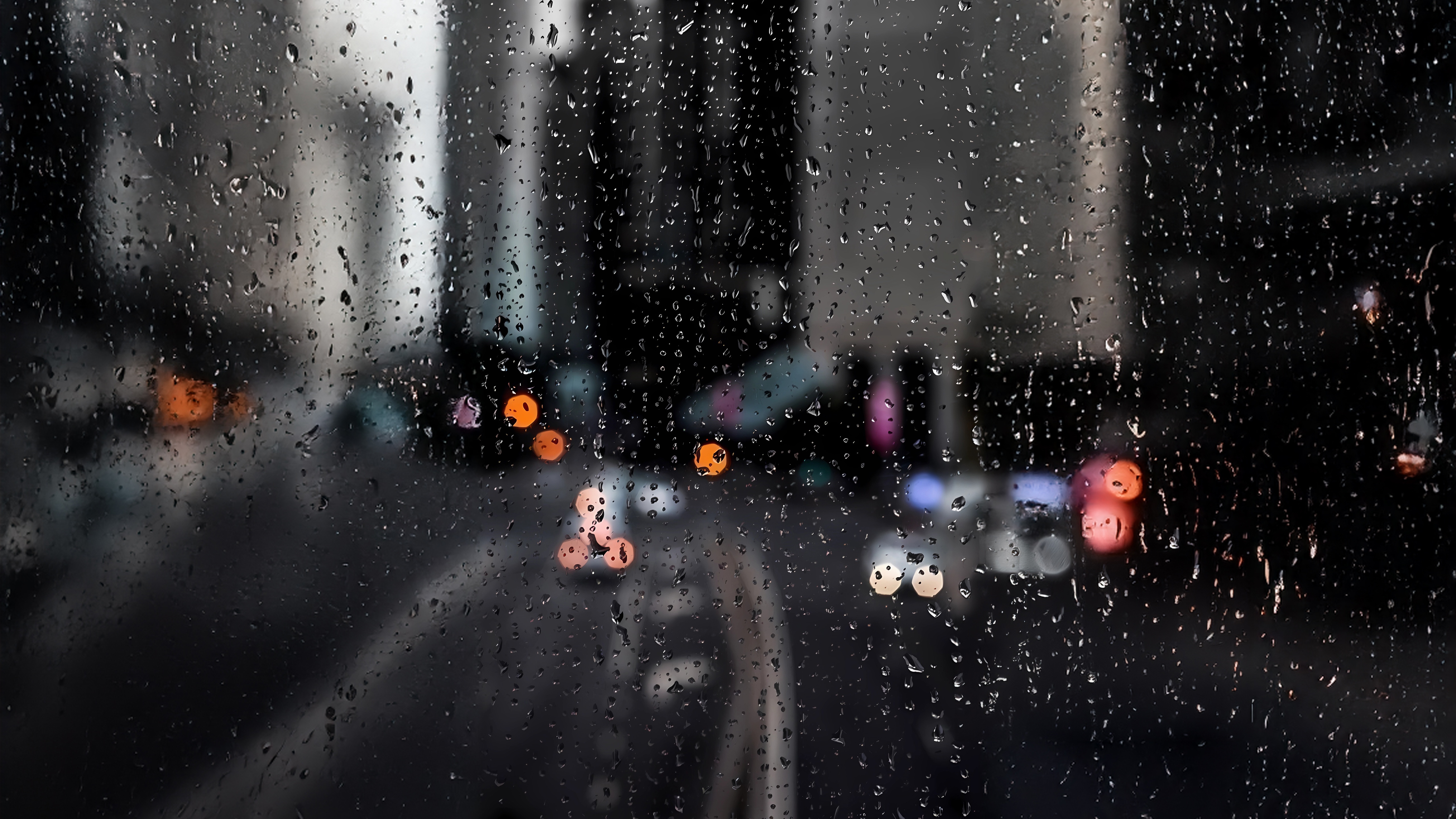 窗外雨景